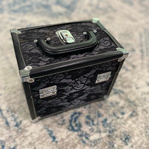 Make travel box
